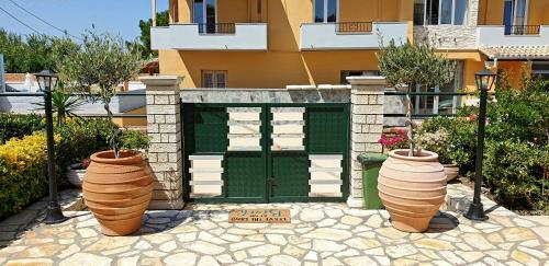 Medusa's Villas