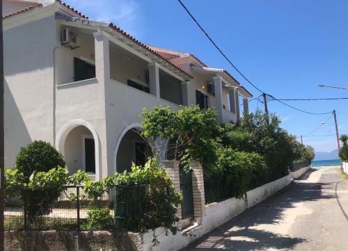 Marias Seaside Apartments