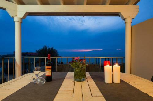 Maistro Beach House