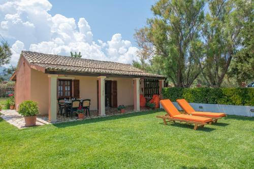 Villas Yiannitsis, Acharavi Beach