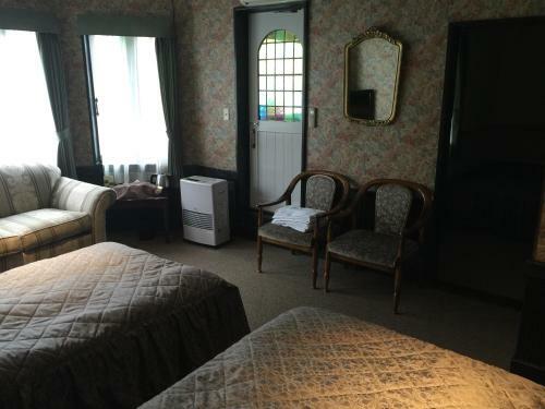 Posada Petit Hotel & Restaurant Old Age