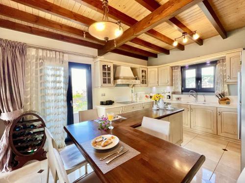 Beach Villa Heart House With Private Pool