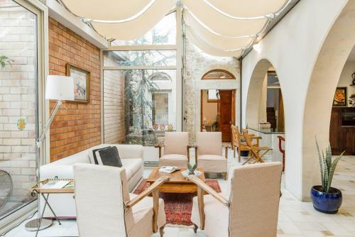 Villa Minimalist Stone Country House