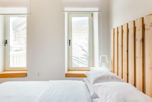 Villa Minimalist Stone Country House