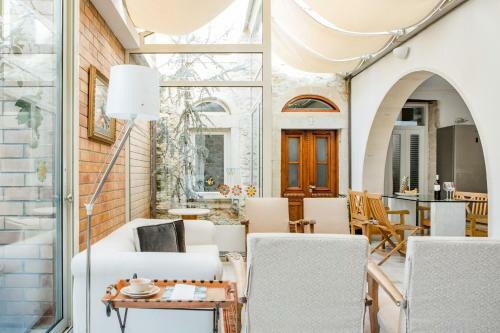 Villa Minimalist Stone Country House