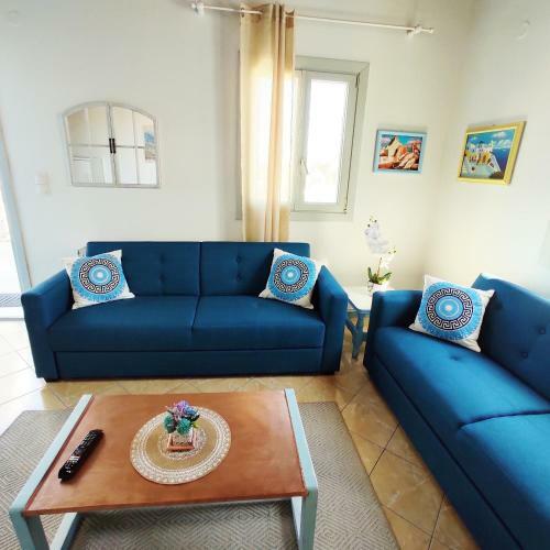 Avalon Cosy Apartments Emerald, Ivory With Shared Swimming Pool