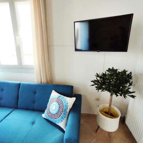 Avalon Cosy Apartments Emerald, Ivory With Shared Swimming Pool