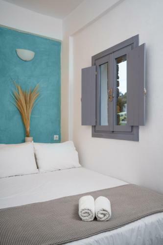 Hotel Blue White Suites