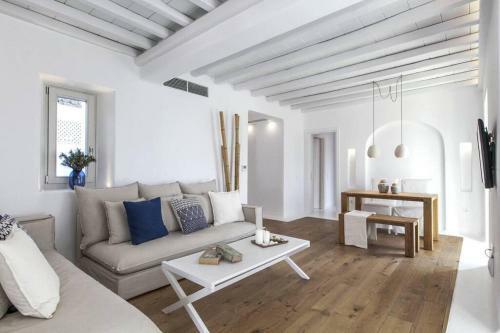 Villa Breathtaking 6 Bed In Platis Gialos