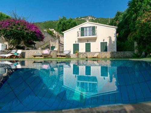 Luxury Holiday Home In Korfu With Private Swimming Pool