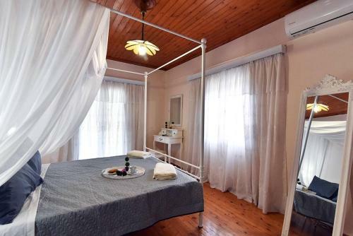 Karmela's Cottage By Corfuescapes