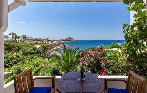 Mykonos Le Grand Bleu Beachfront Suite