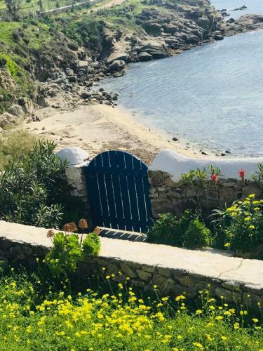 Mykonos Le Grand Bleu Beachfront Suite