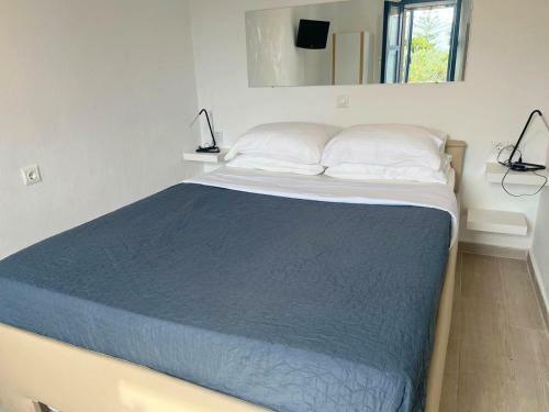 Beautiful Apartment In Platis Gialos