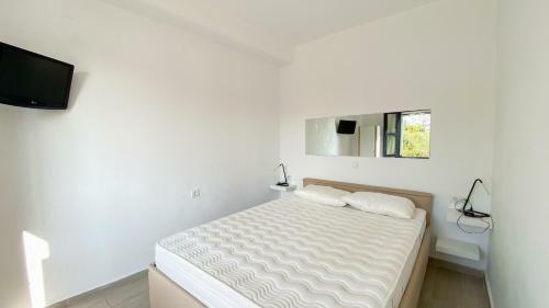 Beautiful Apartment In Platis Gialos