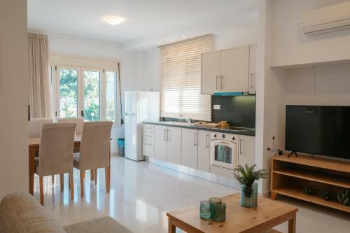 Aria Villa, A Seaview Serene Retreat