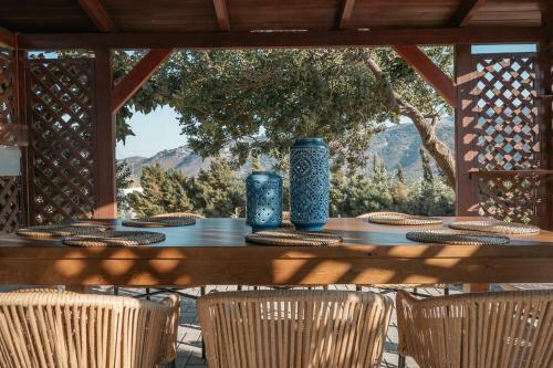 Aria Villa, A Seaview Serene Retreat