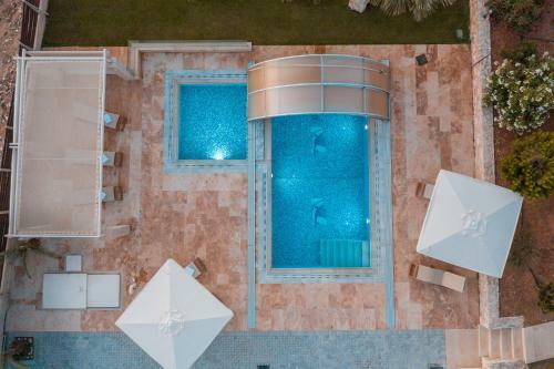 Aria Villa, A Seaview Serene Retreat