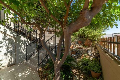 Filia's Stunning Sea View Apartment