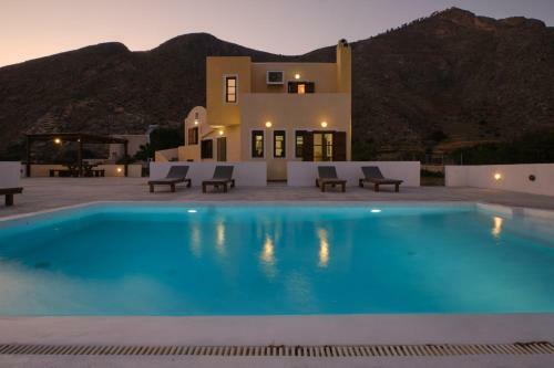 Private Villa Evgenia With Swimming Pool