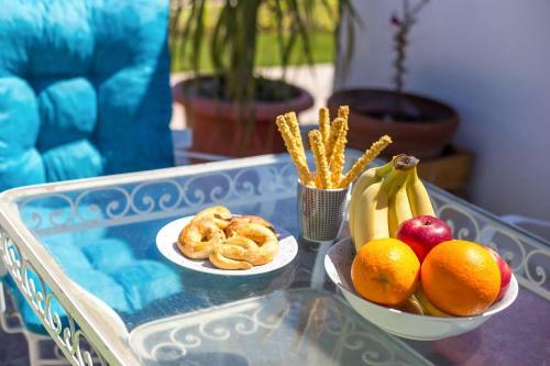 Platanos House Ideal For Families