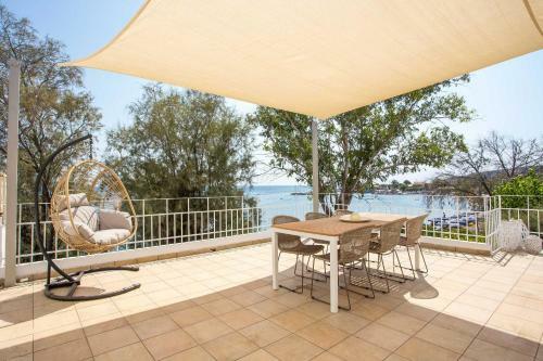 Salty Beach Front House Faliraki