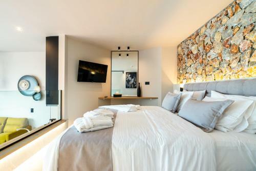 Hotel Pathos Seaside Suites