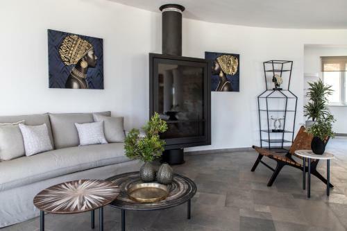 Noura Villa, A Pristine Luxurious Seaview Sanctuary
