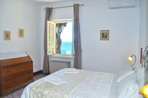 Beach Villa Ampelaki - Ampelaki Beach, Paleokastritsa, Corfu