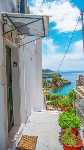 Aliki Apartments