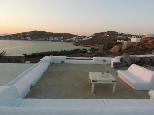 Villa Waves