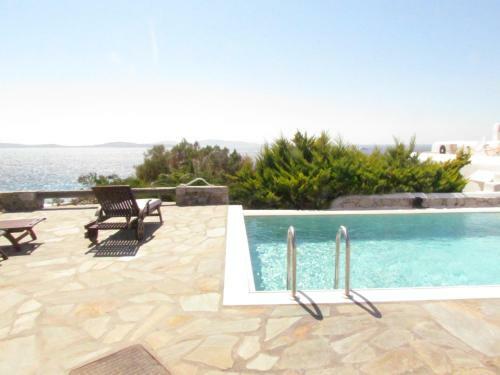 Villa Waves