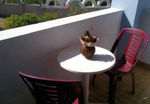 Hostal Room In Studio - Rock Garden Apartments By The Beach