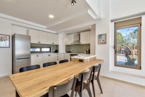 Villa Lara Amberblue Pefkos