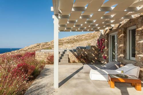 Anarina Villas & Suites Mykonos Elia Beach