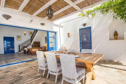 Blue Sapphire Villa