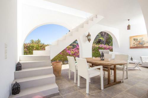 Blue Sapphire Villa
