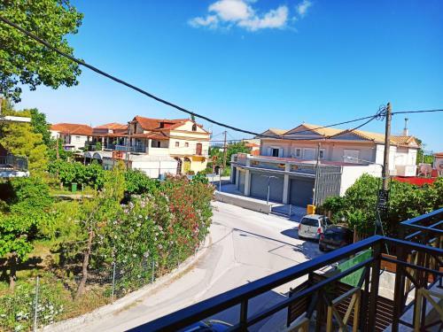 Dora's Apartments