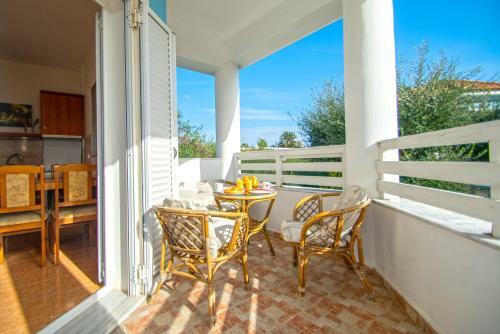 Agios Sostis Village Apartments