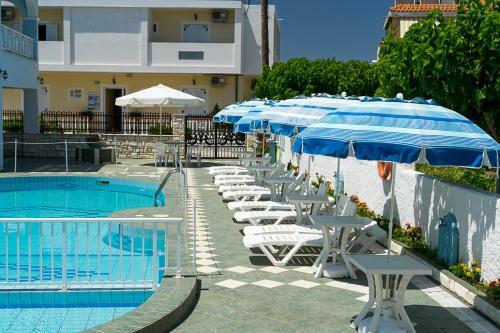 Hotel Anna Studios & Apartments