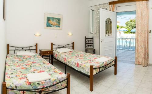 Hotel Anna Studios & Apartments
