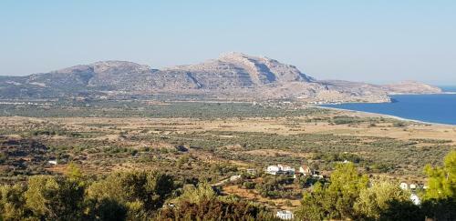 Villa Irene 3 Bed, Sea Views, Lindos 10 Mins, Beach 3 Mins