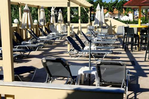 Apartamento Jannos Beach Hotel