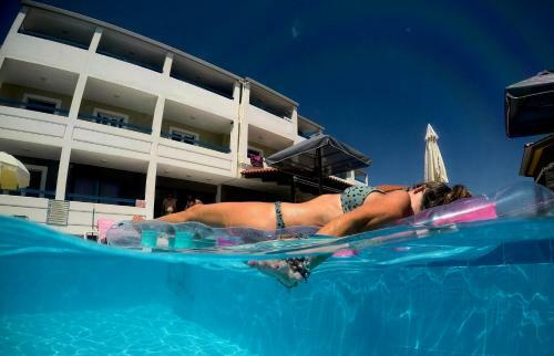 Apartamento Jannos Beach Hotel