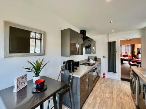 Perfect Home, For Contractors Or Holiday Break