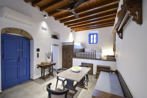 Villa Kalathos Square Luxury Suites