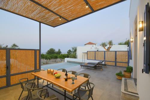 Villa Kalathos Square Luxury Suites