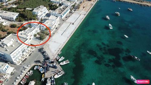 Marousso's Seafront House