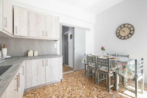 Nisos 1 Cottage House