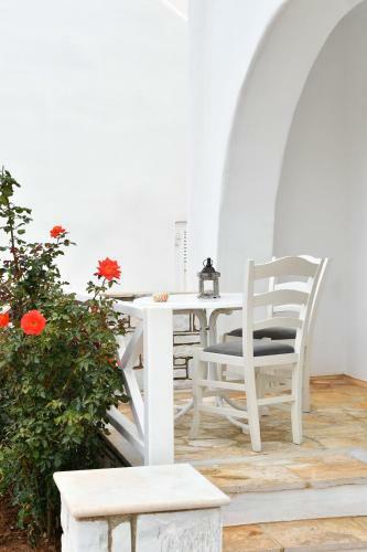 Villa Dinos